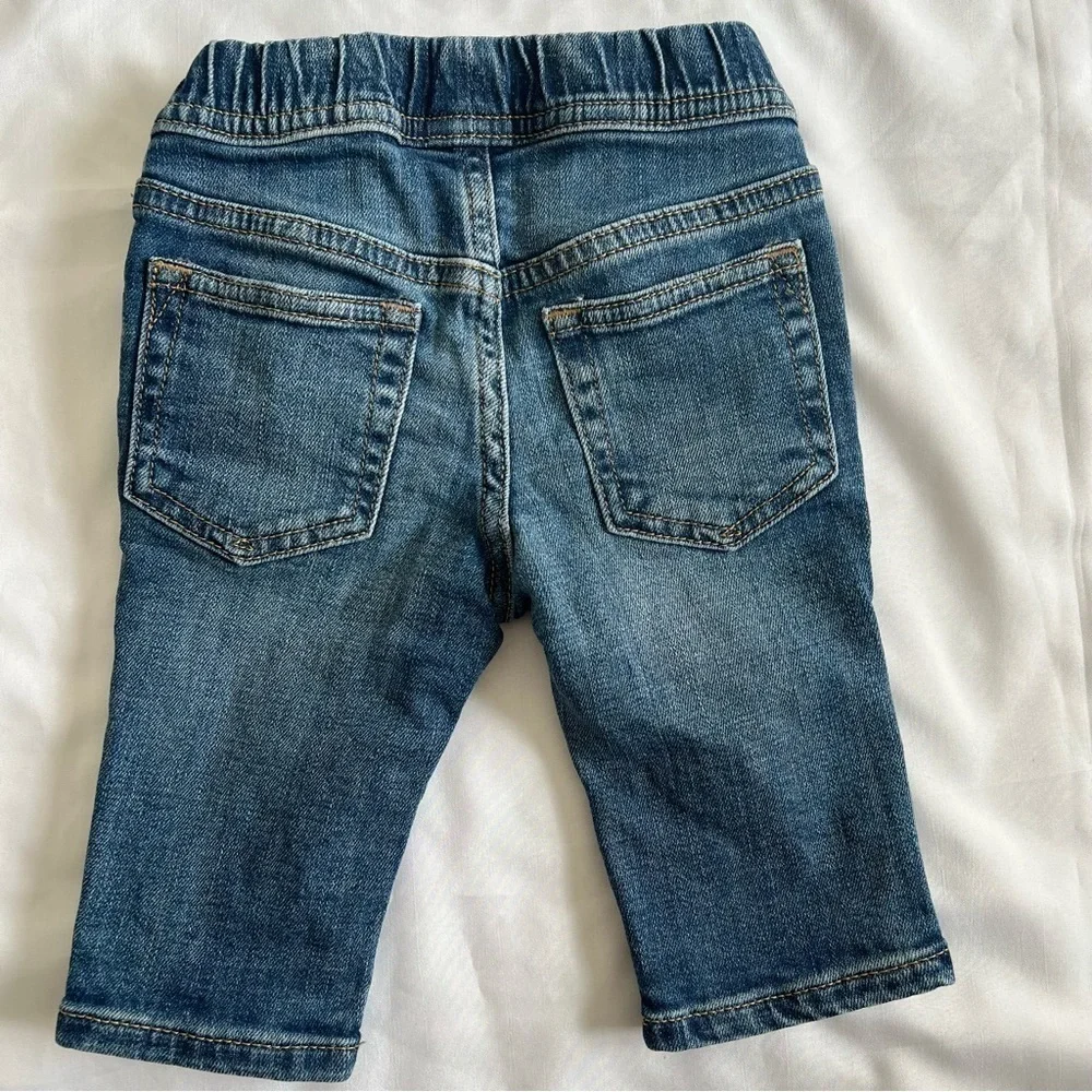 Baby Gap Distressed Denim Slim Fit Elastic Waist Jeans in Size 3-6 Months